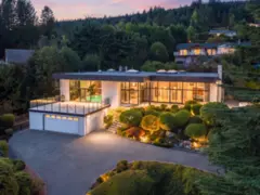 1439 Sandhurst Place, West Vancouver, BC