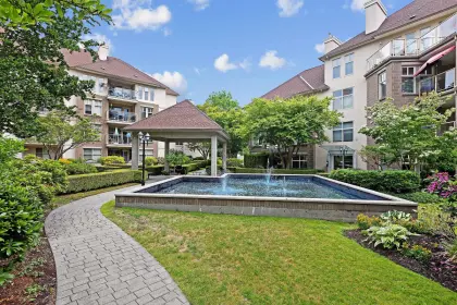218 15350 19a Avenue, Surrey, BC, Surrey — Apartment/Condo for sale