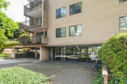 134 8460 Lansdowne Road, Richmond, BC, Richmond — Apartment/Condo for sale