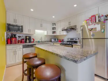 7022 Ramsay Avenue, Burnaby, BC, Burnaby — Half Duplex for sale