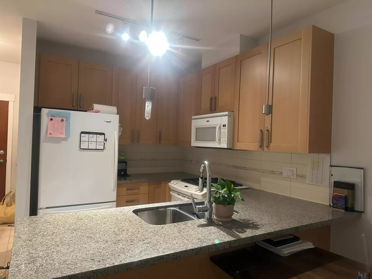 Dining Area Photo of 203 15988 26 Avenue, Surrey, BC