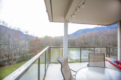 401 1150 Bailey Street, Squamish, BC, Squamish — Apartment/Condo for sale