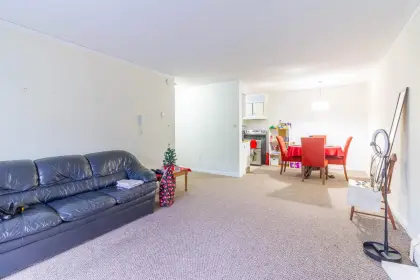 220 1945 Woodway Place, Burnaby, BC, Burnaby — Apartment/Condo for sale