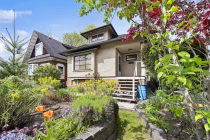 1017 Fifth Avenue, New Westminster, BC, New westminster — Single Family Residence for sale