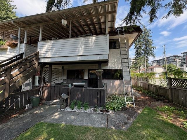 Kitchen Photo of 620 Smith Avenue, Coquitlam, BC