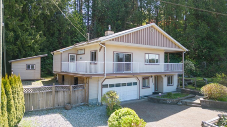 5667 Rutherford Road, Halfmoon Bay, BC, Halfmoon Bay — Single Family Residence for sale