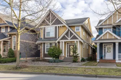 5914 Garrison Boulevard, Chilliwack, BC, Chilliwack — Single Family Residence for sale