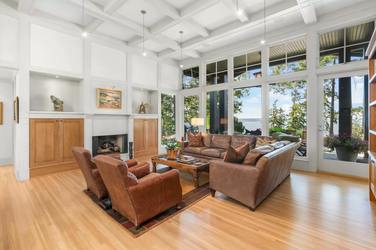 Dining Area Photo of 4528 Caulfeild Lane, West Vancouver, BC
