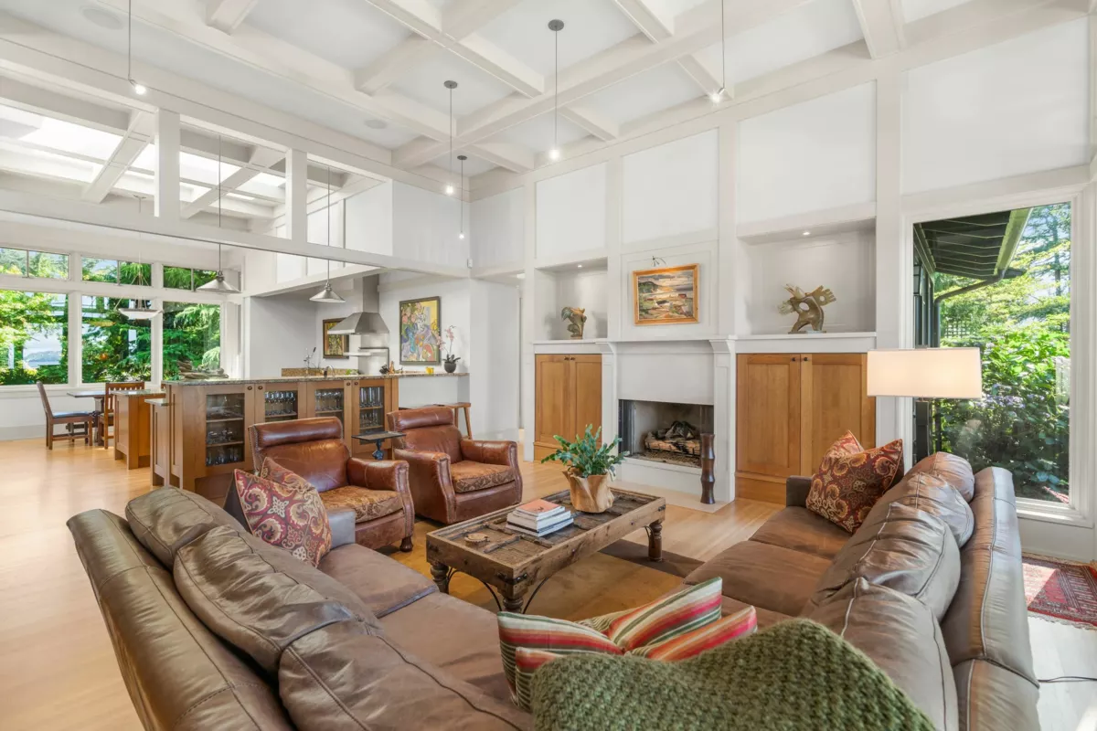 Family Room Photo of 4528 Caulfeild Lane, West Vancouver, BC