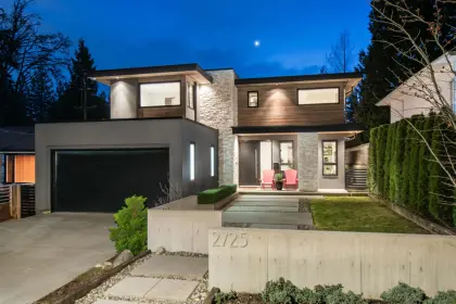 2725 Lyndene Road, North Vancouver, BC, North vancouver — Single Family Residence for sale