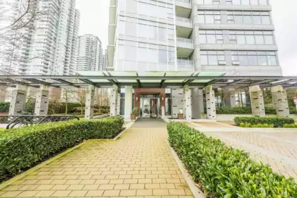 2201 4880 Bennett Street, Burnaby, BC