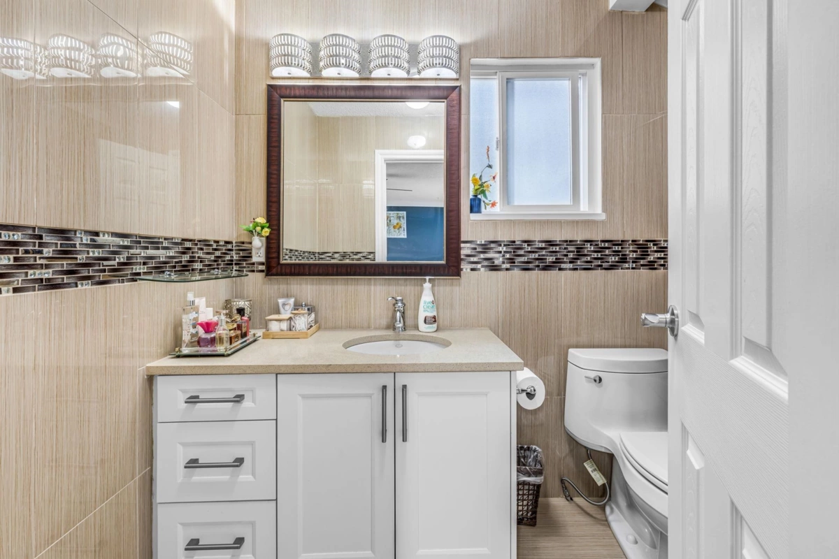 Basement Recreation Room Photo of 6613 134 Street, Surrey, BC