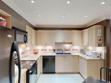 204 6737 Station Hill Court, Burnaby, BC, Burnaby — Apartment/Condo for sale