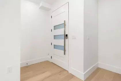 672 E 64th Avenue, Vancouver, BC, Vancouver — Half Duplex for sale