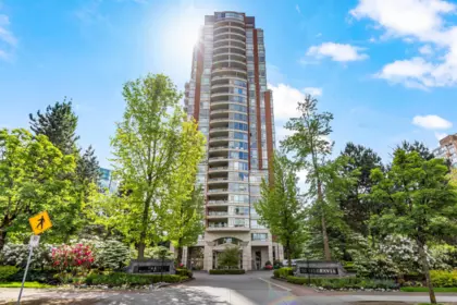 907 6838 Station Hill Drive, Burnaby, BC, Burnaby — Apartment/Condo for sale