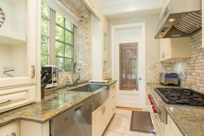 Breakfast Nook Photo of 4416 W 11th Avenue, Vancouver, BC