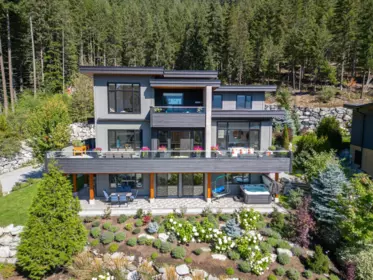 8604 Jon Montgomery Stroll Way, Whistler, BC, Whistler — Single Family Residence for sale