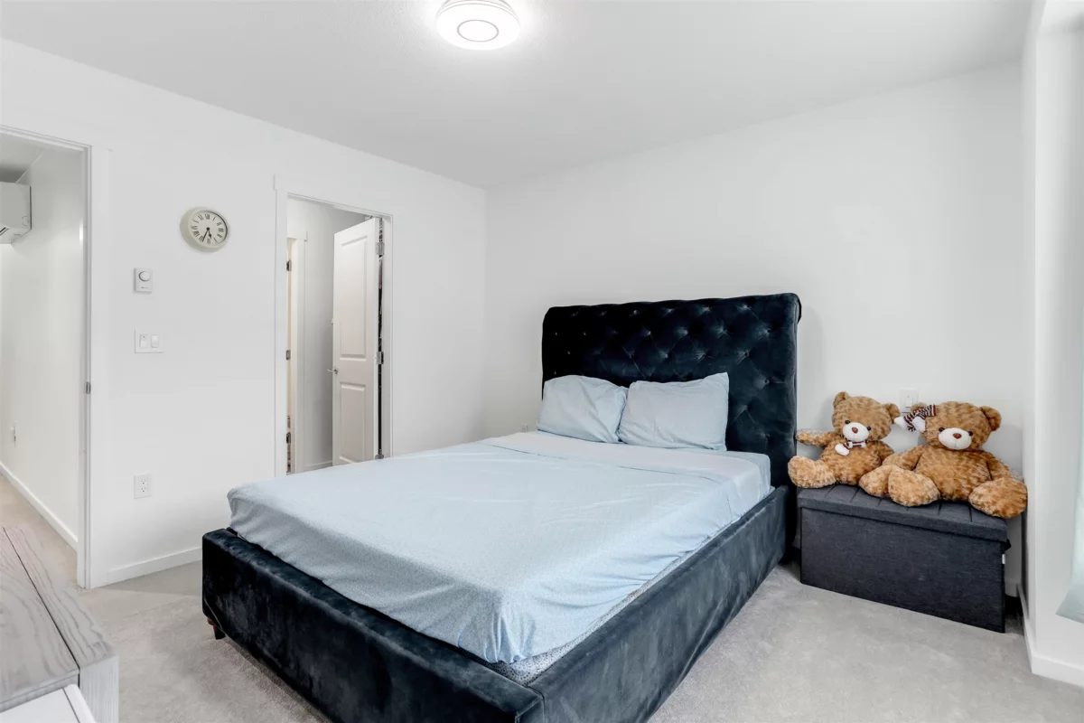 Entry Foyer Photo of 51 15778 85 Avenue, Surrey, BC