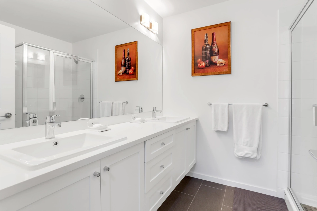 Hallway Photo of 51 15778 85 Avenue, Surrey, BC