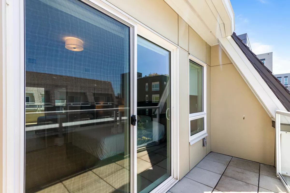 Mudroom Photo of 122 12040 Plaza Street, Maple Ridge, BC