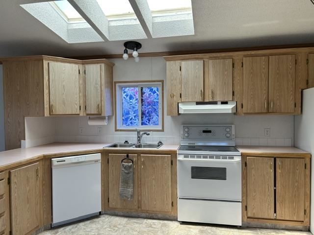 Exterior Rear Photo of 109 65367 Kawkawa Lake Road, Hope, BC