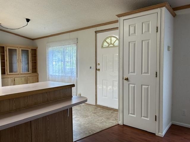 Family Room Photo of 109 65367 Kawkawa Lake Road, Hope, BC