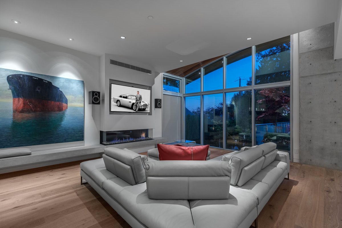 Family Room Photo of 2893 Bellevue Avenue, West Vancouver, BC
