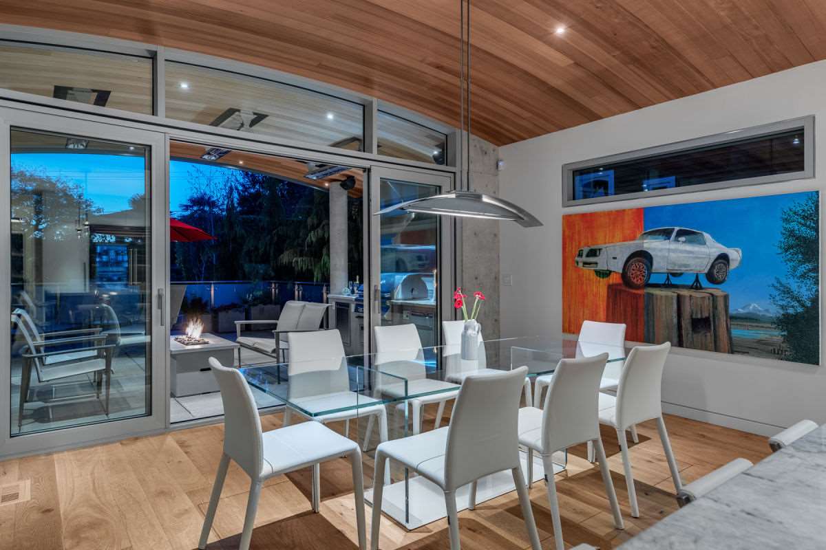 Kitchen Island Photo of 2893 Bellevue Avenue, West Vancouver, BC
