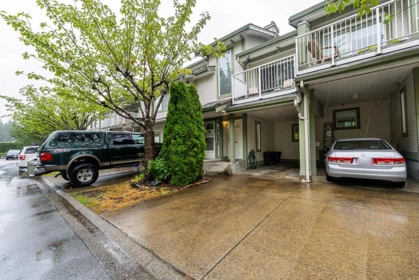 48 8892 208 Street, Langley, BC, Langley — Townhouse for sale