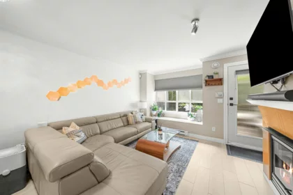 7403 Magnolia Terrace, Burnaby, BC, Burnaby — Townhouse for sale