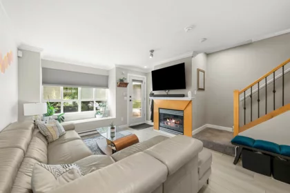 7403 Magnolia Terrace, Burnaby, BC, Burnaby — Townhouse for sale