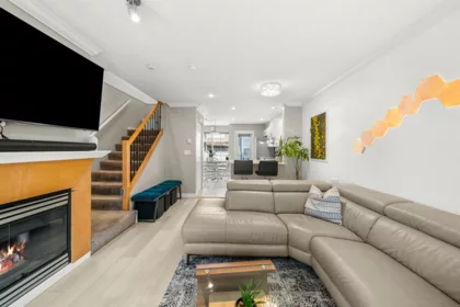 7403 Magnolia Terrace, Burnaby, BC, Burnaby — Townhouse for sale