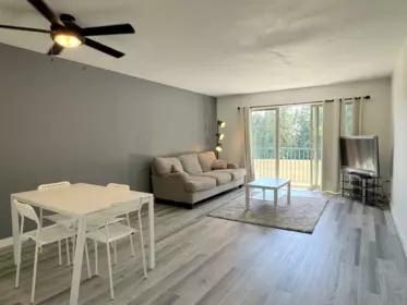 33 622 Farnham Road, Gibsons, BC, Gibsons — Apartment/Condo for sale