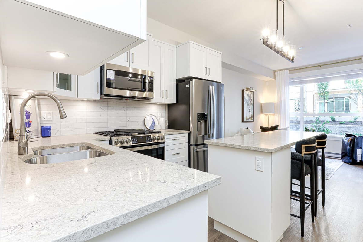Dining Area Photo of 412 20926 83 Avenue, Langley, BC