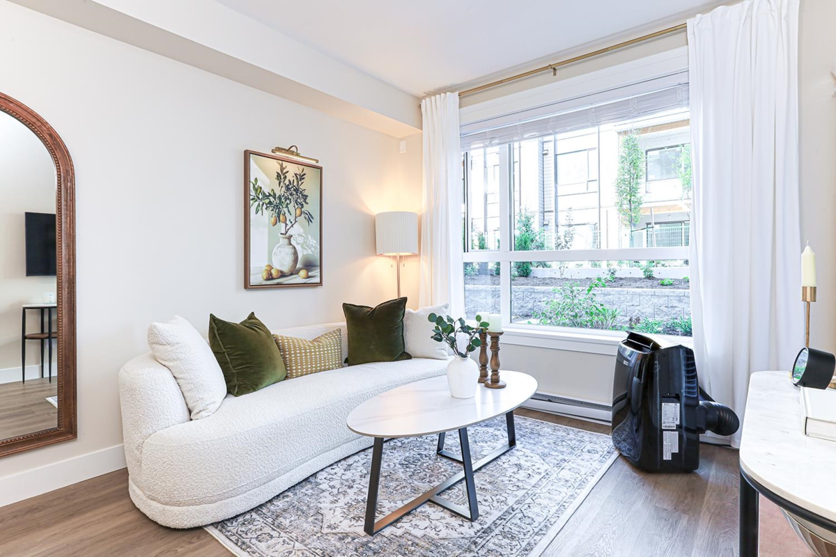 Family Room Photo of 412 20926 83 Avenue, Langley, BC