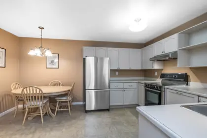 217 9299 121 Street, Surrey, BC, Surrey — Apartment/Condo for sale