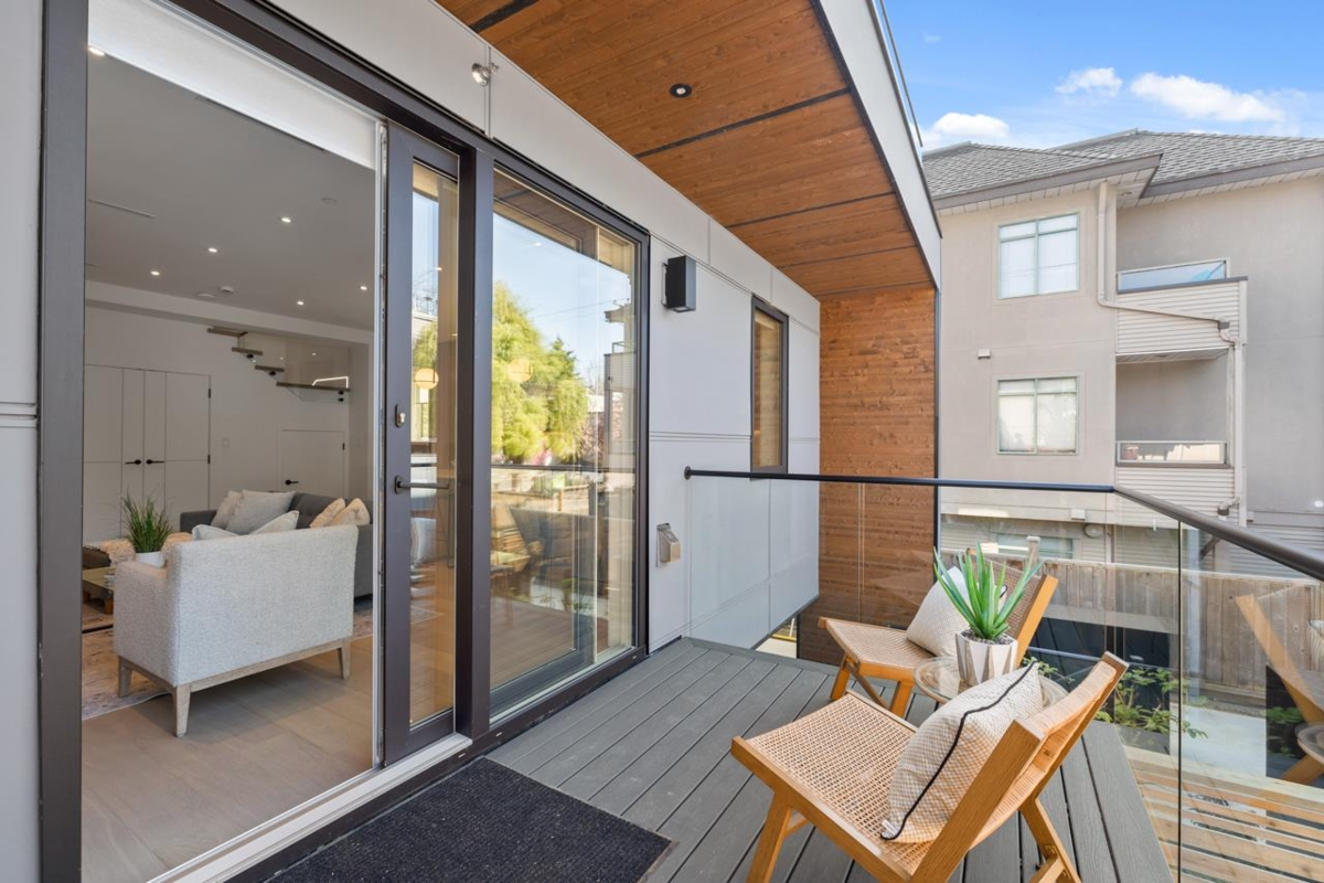 Bedroom 3 Photo of 679 W 18th Avenue, Vancouver, BC