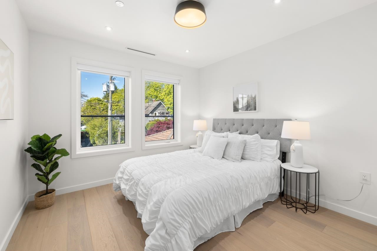 Mudroom Photo of 679 W 18th Avenue, Vancouver, BC