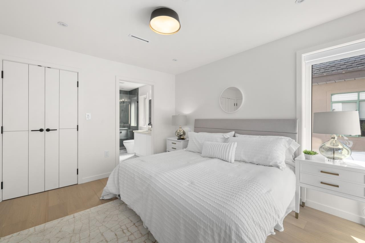 Office / Den Photo of 679 W 18th Avenue, Vancouver, BC