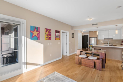 525 5399 Cedarbridge Way, Richmond, BC, Richmond — Apartment/Condo for sale