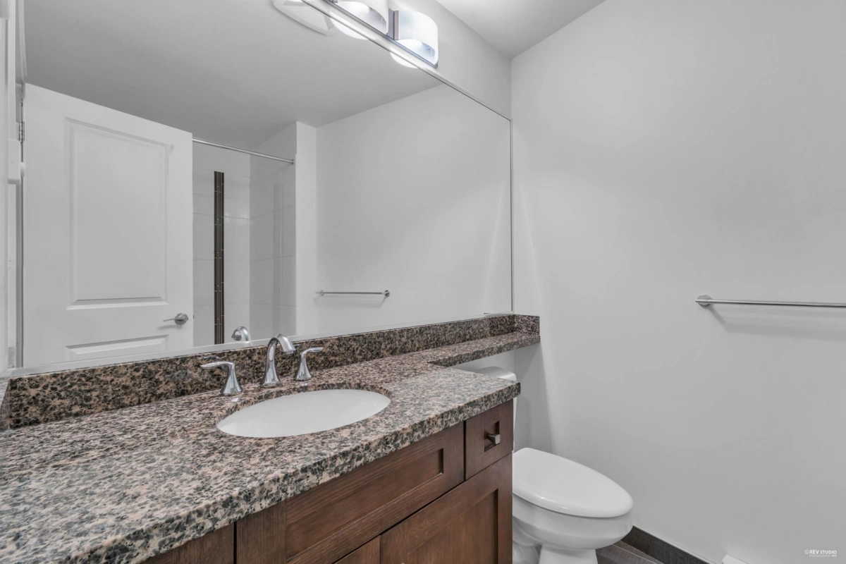 Loft / Bonus Room Photo of 707 1415 Parkway Boulevard, Coquitlam, BC