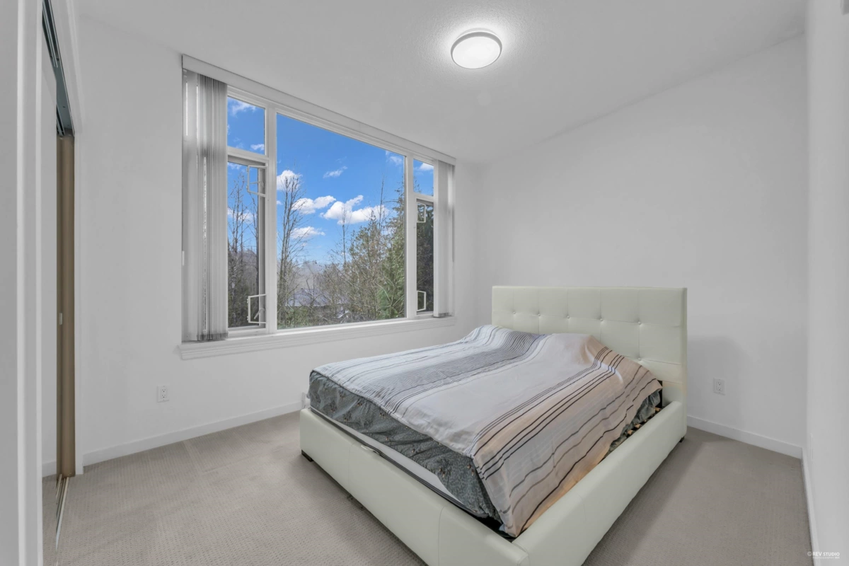 Office / Den Photo of 707 1415 Parkway Boulevard, Coquitlam, BC