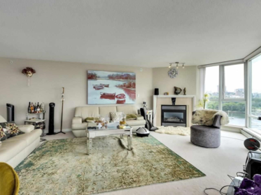 1601 1383 Marinaside Crescent, Vancouver, BC, Vancouver — Apartment/Condo for sale