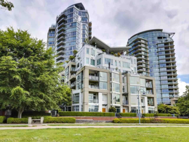 1601 1383 Marinaside Crescent, Vancouver, BC, Vancouver — Apartment/Condo for sale
