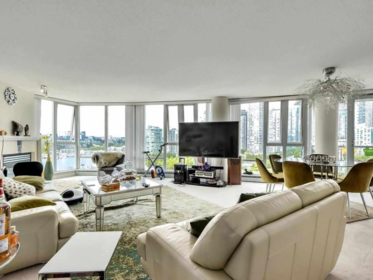 1601 1383 Marinaside Crescent, Vancouver, BC, Vancouver — Apartment/Condo for sale
