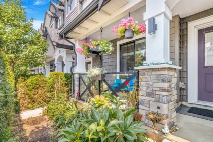 104 6030 142 Street, Surrey, BC, Surrey — Townhouse for sale