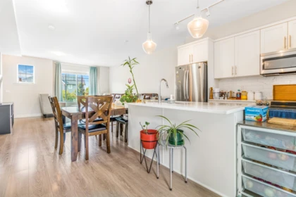 104 6030 142 Street, Surrey, BC, Surrey — Townhouse for sale