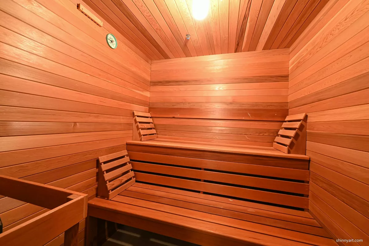 Backyard Photo of 1368 Minto Crescent, Vancouver, BC