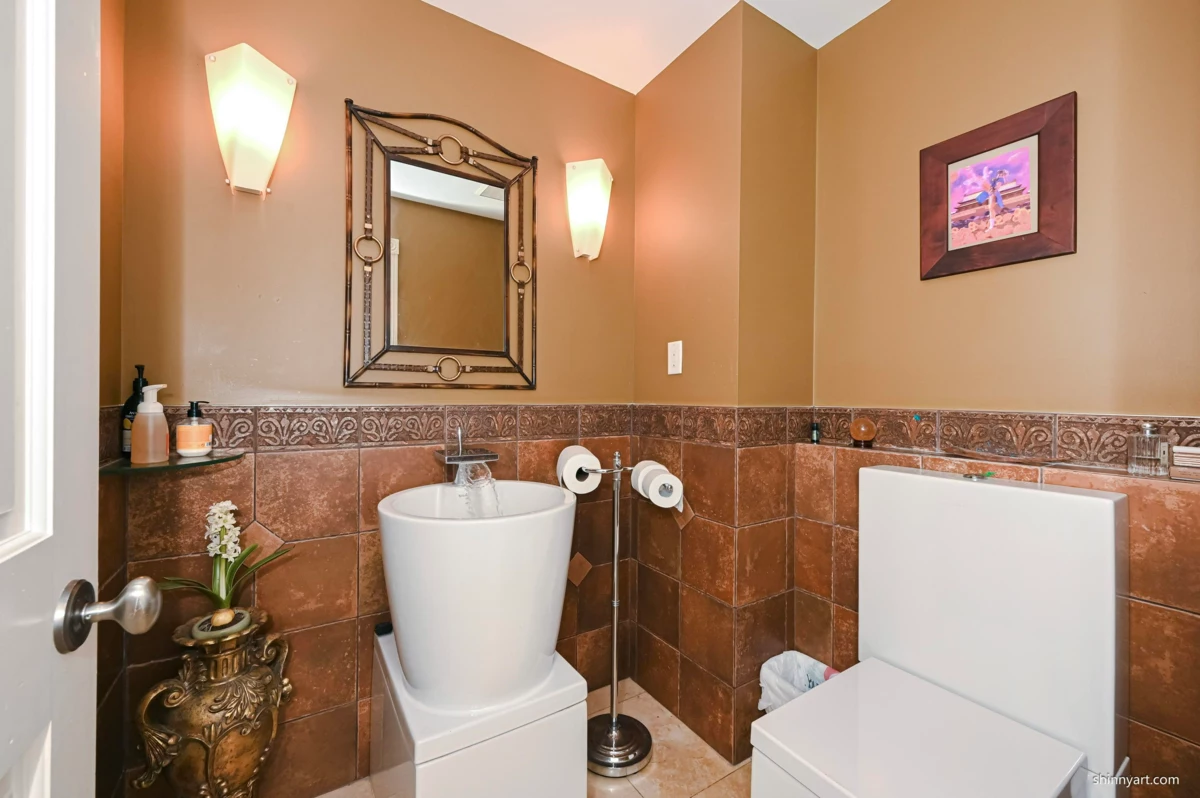 Bedroom 4 Photo of 1368 Minto Crescent, Vancouver, BC