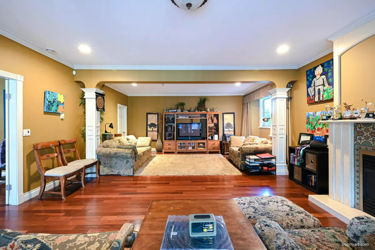 Walk-In Closet Photo of 1368 Minto Crescent, Vancouver, BC